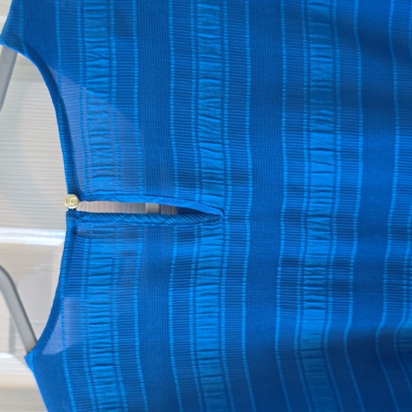 LIZ CLAIBORNE WOMEN'S BEAUTIFUL BLUE LONG SLEEVE TOP SIZE MEDIUM - Picture 9 of 16